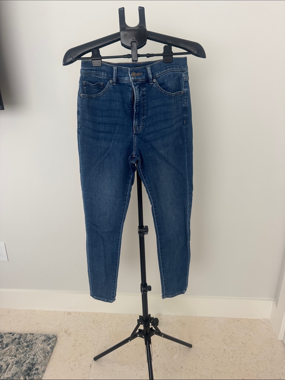 Express Women's Skinny High Rise Jeans in Dark Blue Wash Size 8